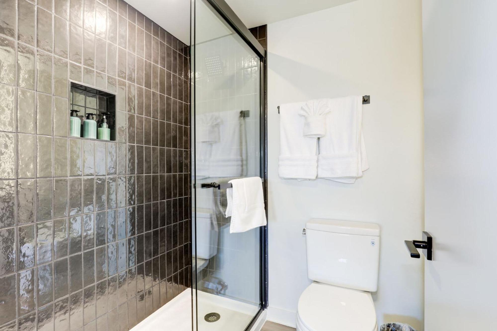 2Br Executive Apartment In Prime Location Arlington Exteriör bild